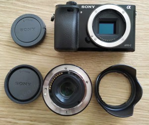 Sony Alpha 6000 Systemkamera plus umfangreiches Zubehör Bild 3
