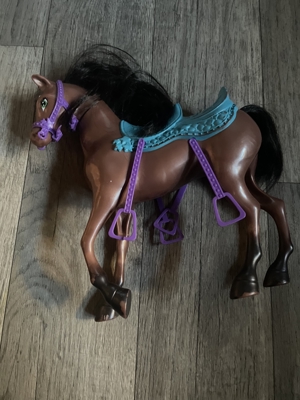 Barbie pferd