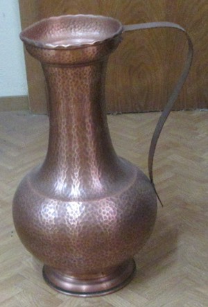 Bodenvase aus Kupfer