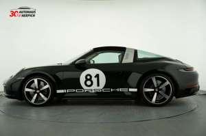 Porsche 992 Targa 4S Heritage PTS Brewstergreen SportDe. Bild 3