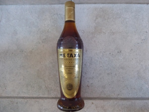 Metaxa - original aus Griechenland - ca. 30 Jahre alt - 7 Sterne - 40% Vol. Alk. 