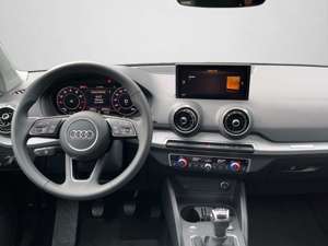 Audi Q2 35 TFSI advanced LED CARPLAY AHK SHZ Bild 3