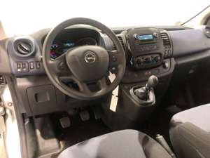 Opel Vivaro 1.6 CDTI L2H1 9-Sitzer EU6 Klima PDC Tempomat Bild 5