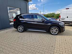 BMW X1 xDri 18 d xLine PAN-Dach,Navi PROF/Leder,18" Bild 4
