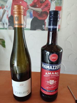 Ramazzotti oder Wein 2021 Scheurebe Franken