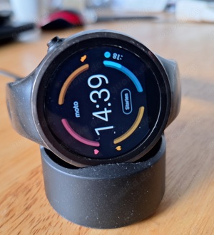 Wenig gebrauchte Smartwatch, Android Wear mit Kunststoffarmband,  :65,00