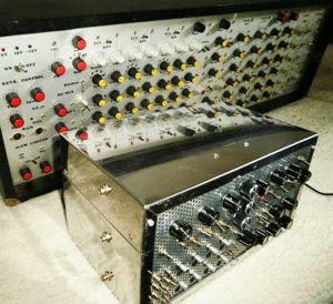 Suche defekten 80er Synthesizer + Drum + 60er E Guitar Bass Amp Echo  Braun-Radios & Trödel Kultiges Bild 2