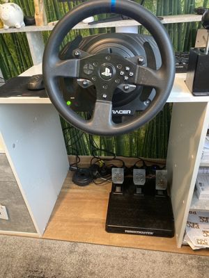  SimRacing Thrustmaster TS-PC RACER+T3PM PEDALS+T300RS Lenkrad