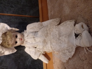 Porzellan Puppe  Bild 5