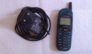 Motorola Timeport Handy 90er Jahre vintage neuwertig