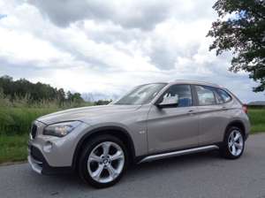 BMW X1 sDrive20i *X-LINE*BI-XENON*SITZHEIZUNG*PDC*18"ALU*