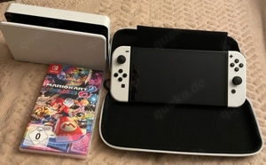 Nintendo Switch OLED + Mario Kart 