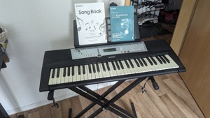 Keyboard Yamaha Portatone 