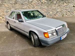 Mercedes-Benz 200 E | 5-GANG | SCHIEBEDACH | G-KAT