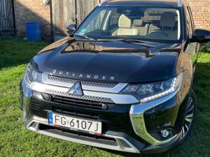 Mitsubishi Outlander 2.0 4WD CVT Plus