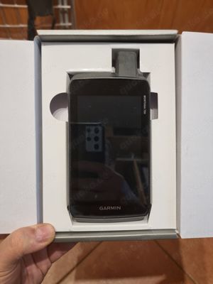  Garmin GPS-Gerät Montana 700 mit zusätzlichem AA Batteriepackfach