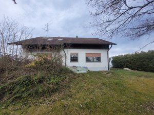 Haus (sanierungsbedürftig) mit großem Grund in Nandlstadt