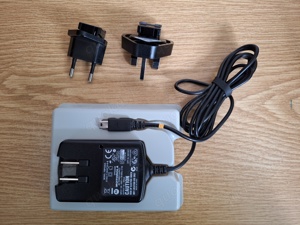 Motorola fast rate mini usb travel charger ch 710 NEU OVP Bild 4