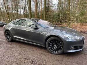 Tesla Model S 100D