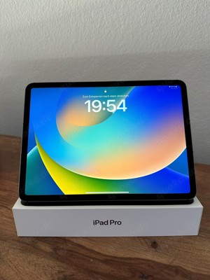 11" iPad Pro Wi Fi + Cellular 256 GB   Space Grau (3. Gneration) Bild 4