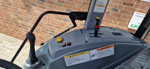 49 PS TYM Branson 5025C Allrad Traktor Schlepper Kabine Frontlade Bild 8