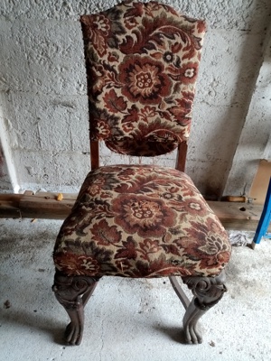 Antiker Polster- Stuhl