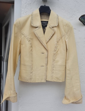 Lederjacke, Damen, Gr. S, hellgelb, gefüttert, zu verschenken,   5,10 bei Versand