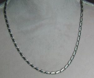 elegantes Collier aus Edelstahl