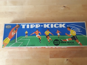 Antikes Tisch-Fußball-Spiel "Tipp-Kick"