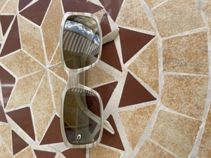 Calvin Klein Damen Sonnenbrille Modell 4041S?