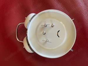 Wecker klassisch weiss Metall  Bild 2 Wecker klassisch weiss Metall  Bild 2