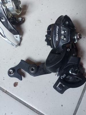 Shimano TOURNEY - Umwerfer und Schaltwerk