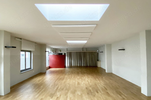 Kursraum für Körperarbeit, Yoga, Tanz und somatische Arbeit Bild 3