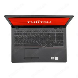 Fujitsu Lifebook E558 core i5 7300u  16gb
