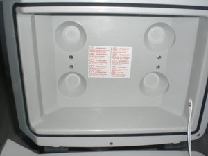 Volvo Kühl und Warmhalte Box Bild 6