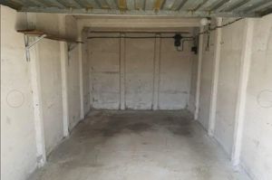 kaufe   suche Garage in 07629 Hermsdorf oder naher Umgebung