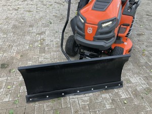 Rasentraktor Aufsitzmäher Husqvarna TS 343 Heckauswurf Mulcher Schneeschild