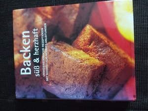 Rezeptbuch Backen süß und herzhaft