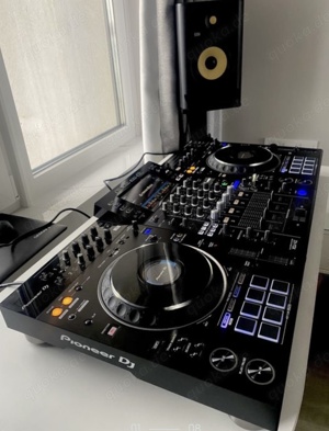 Pioneer XDJ XZ DJ Controller