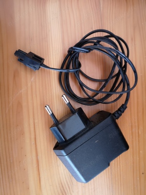 Carrera Akku Ladegerät Modell IP40 8,4V 500mA Bild 3