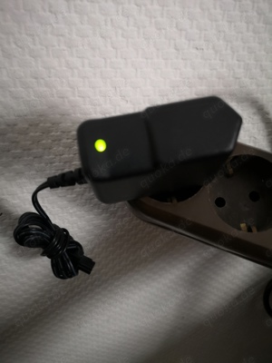Carrera Akku Ladegerät Modell IP40 8,4V 500mA Bild 4