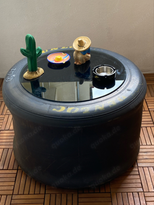 Formel 1 Reifen Dunlop mit Glasplatte - Tisch