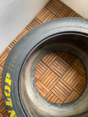 Formel 1 Reifen Dunlop mit Glasplatte - Tisch Bild 8