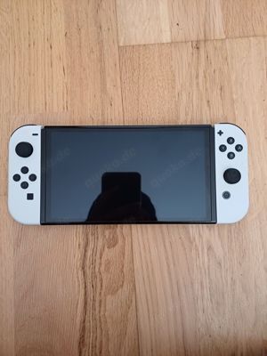 Nintendo Switch OLED-Komplettset (weiße Version)