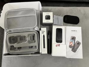 Actionkamera Insta360 X3 360 mit Bundle - Ausgezeichneter Zustand