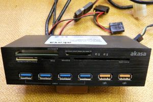 Akasa AK-HC-07BK Einbau-Speicherkartenleser 5.25" USB 3.0 Hub