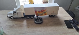 Ferngesteuerter LKW