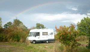 Hymer S520 Mercedes HUneu,DPFgrüne Plk.Klima,AHK,Bühne,Solar,Servo,Kamera,Originalzust,bald Oldtimer