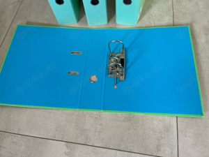 Diverse stabile Ordner für Büro und Unterricht Bild 3