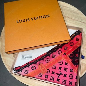 Louis Vuitton Schal 